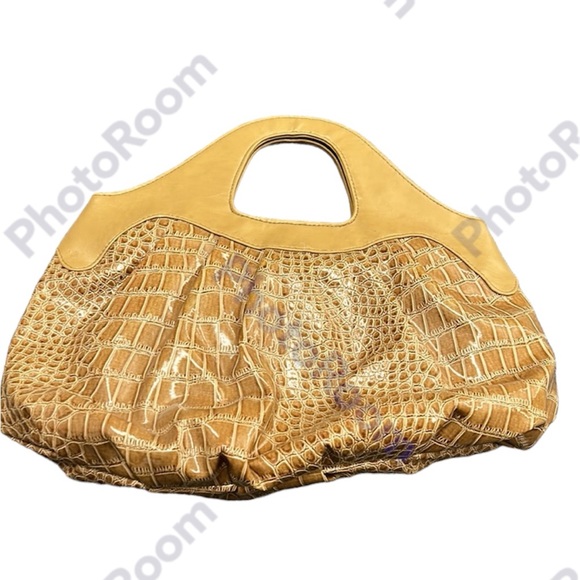 Croc Design Hand Bag - Picture 3 of 8